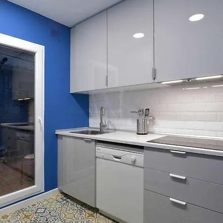 아파트 Andrews House, 60 M En El Centro De