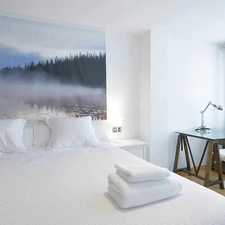 Andrews House, 60 M En El Centro De